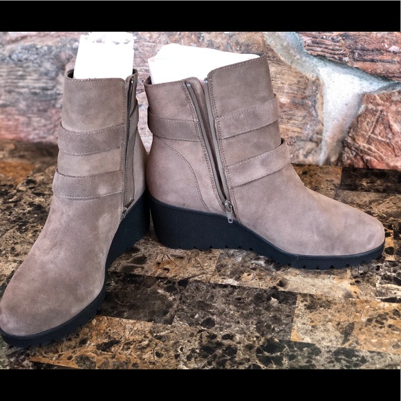 NEW Giani Bernini Sashaa  Water-Resistant booties - Picture 12 of 14